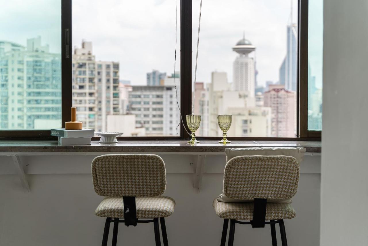 Apartment Yi Du - Family Located 500 Meters Away From Nanjing West Road Subway And Near People's Square Shanghai