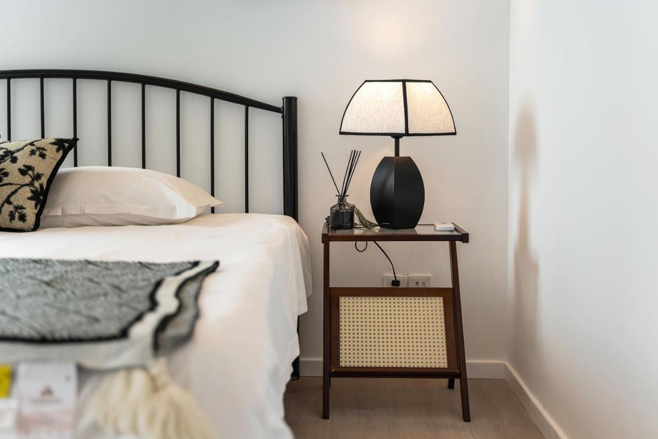 Apartment Yi Du - Family Located 500 Meters Away From Nanjing West Road Subway And Near People's Square Shanghai