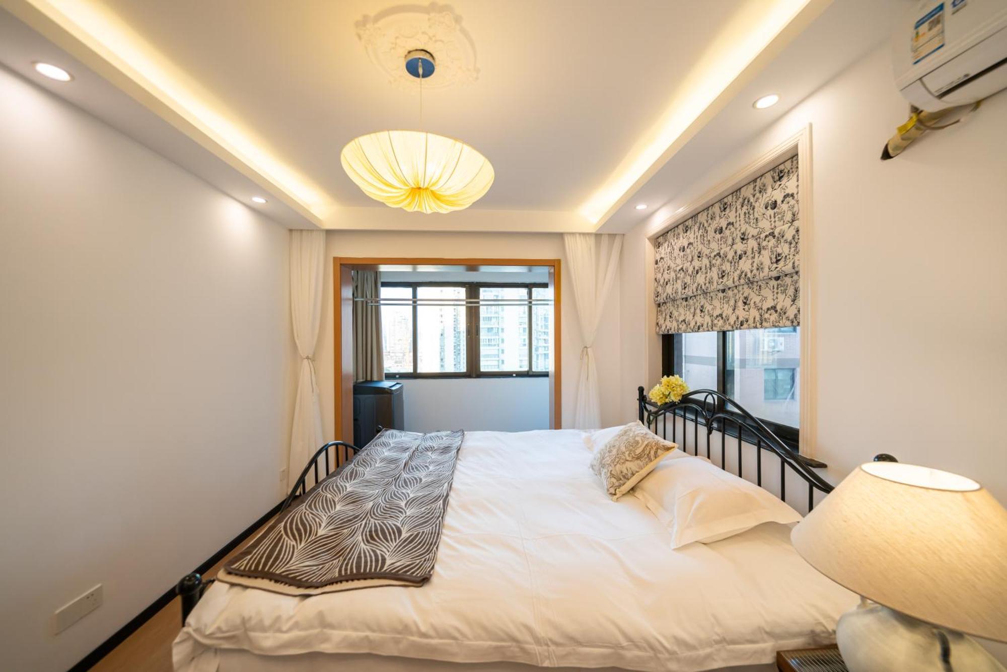 Apartment Yi Du - Family Located 500 Meters Away From Nanjing West Road Subway And Near People's Square