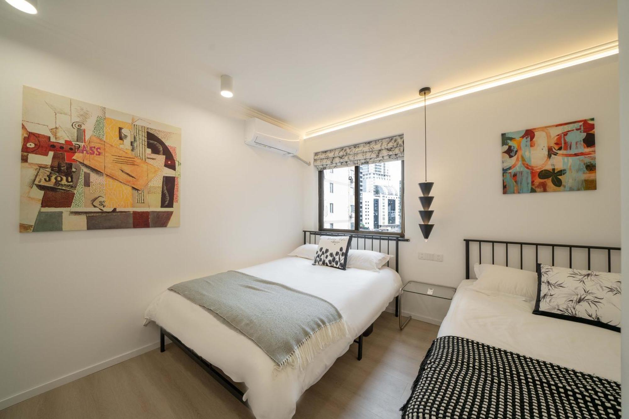 Apartment Yi Du - Family Located 500 Meters Away From Nanjing West Road Subway And Near People's Square *