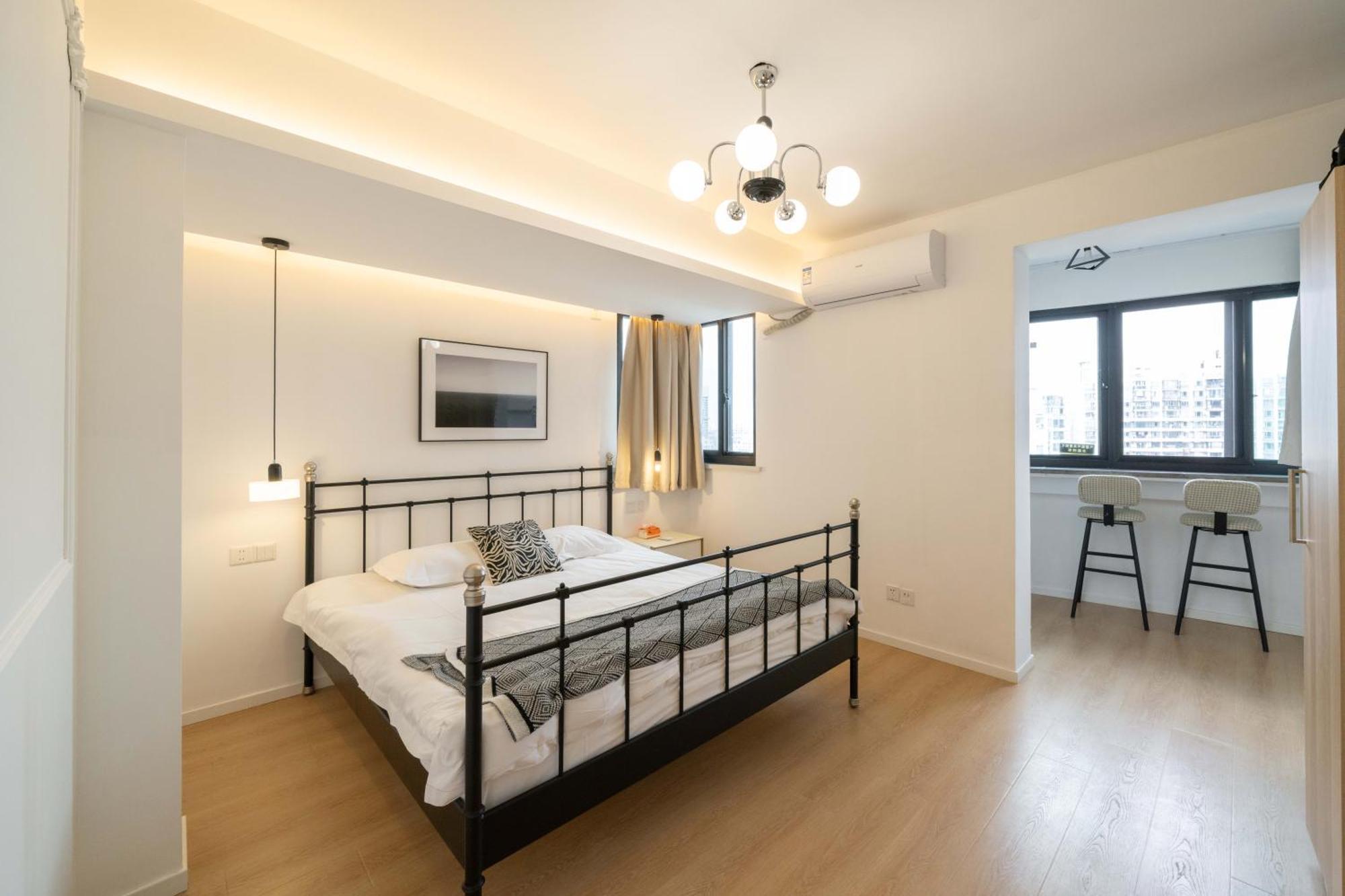 Apartment Yi Du - Family Located 500 Meters Away From Nanjing West Road Subway And Near People's Square *