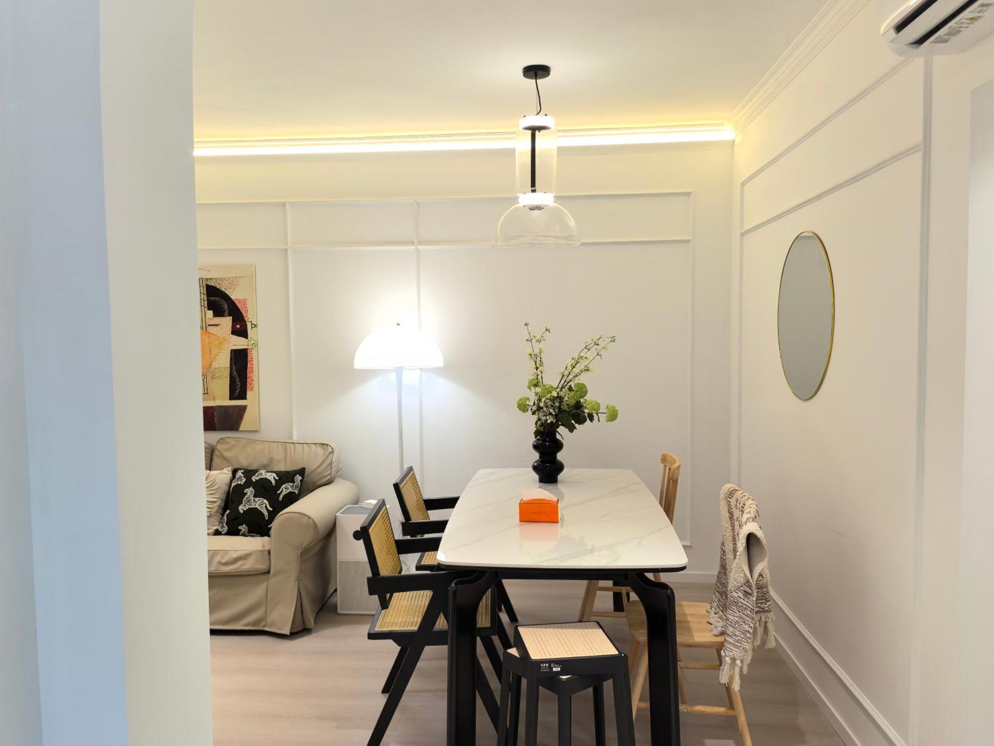 Yi Du - Family Located 500 Meters Away From Nanjing West Road Subway And Near People's Square Shanghai