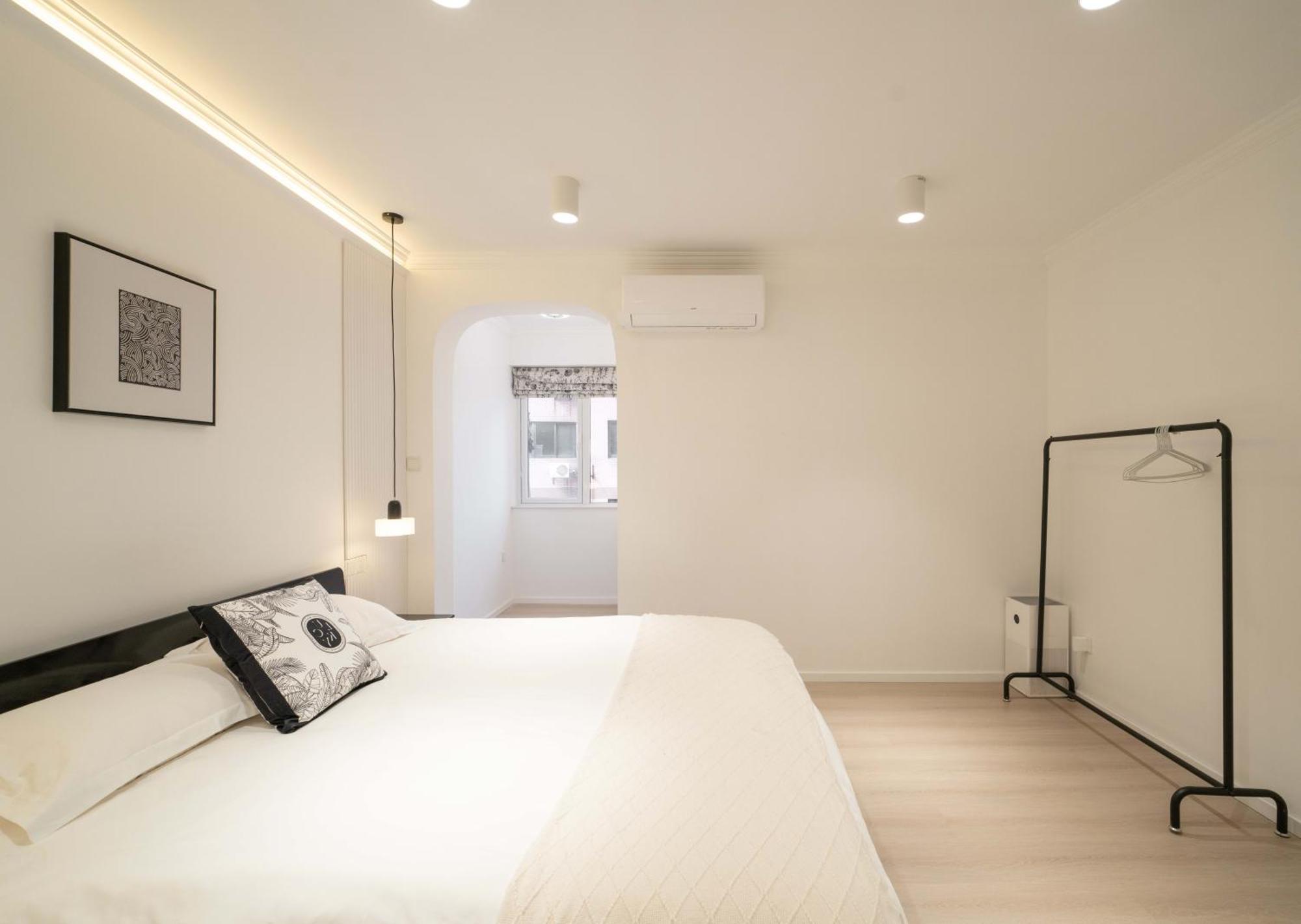 Yi Du - Family Located 500 Meters Away From Nanjing West Road Subway And Near People's Square Apartment Shanghai
