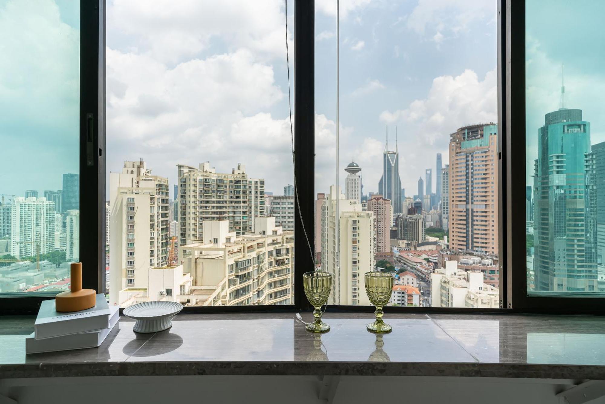 Yi Du - Family Located 500 Meters Away From Nanjing West Road Subway And Near People's Square Apartment *